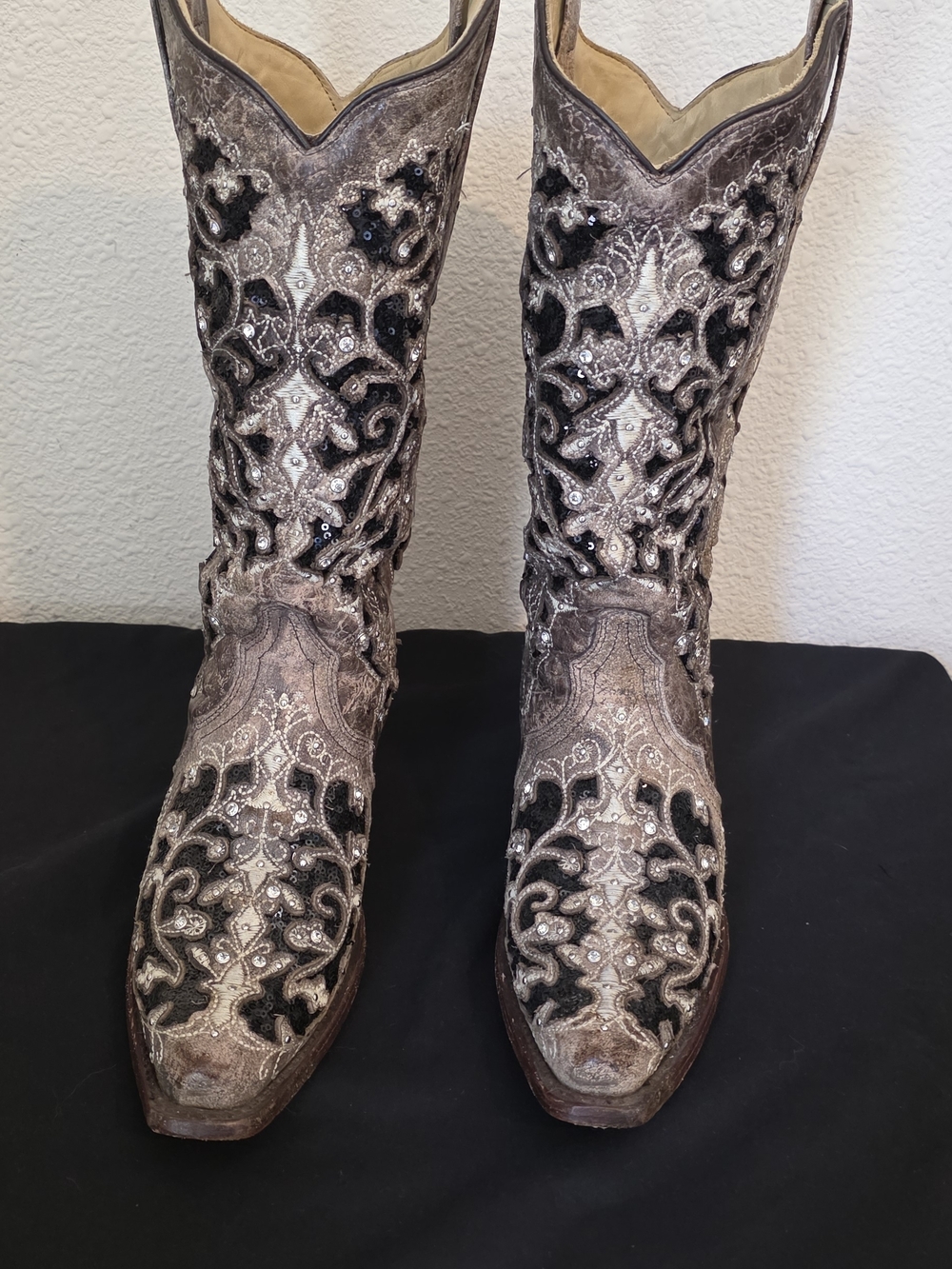 Corral Women's Sequin Inlay Western Boots Size 10- WIDE CALF